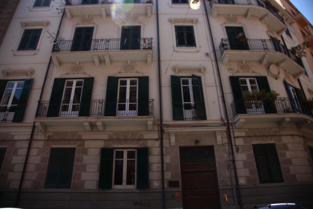 B&B Massimo Inn Palermo Bagian luar foto